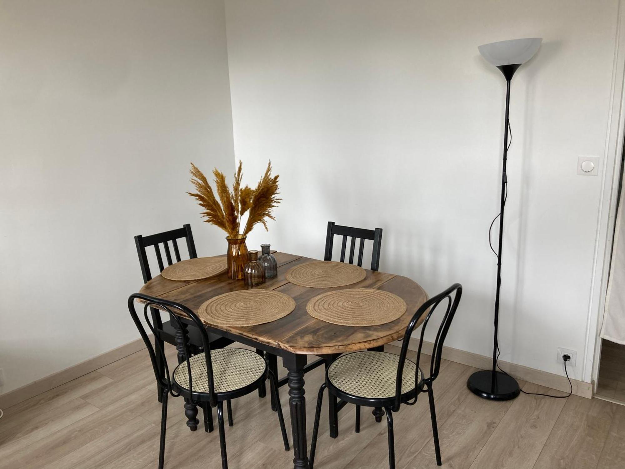 T3 De 55M2 Au Centre De Chartres Avec Parking Apartment Exterior photo